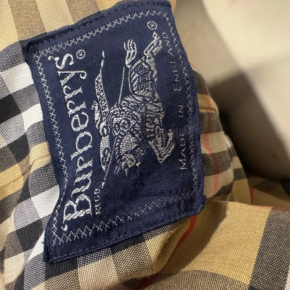 burberry - Picture 9 of 11